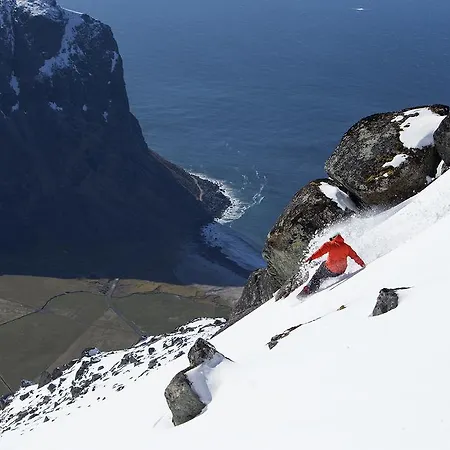 Lofoten Panorama Lodge *