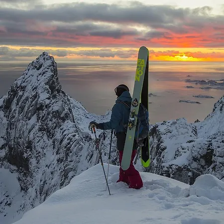 Lofoten Panorama Lodge *